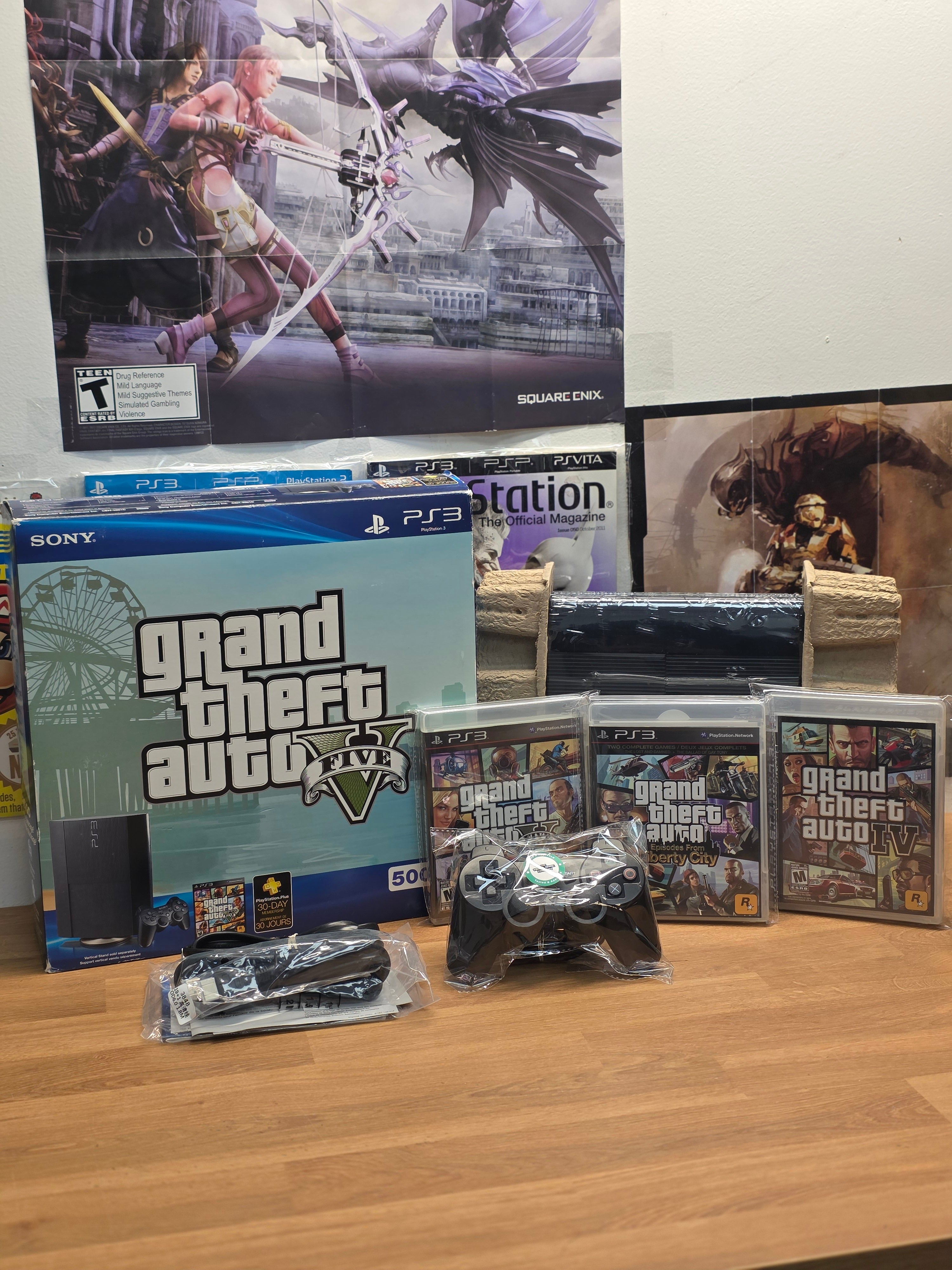 Sony PlayStation 3 PS3 Black Super Slim GTA V Rare Edition Console Bundle